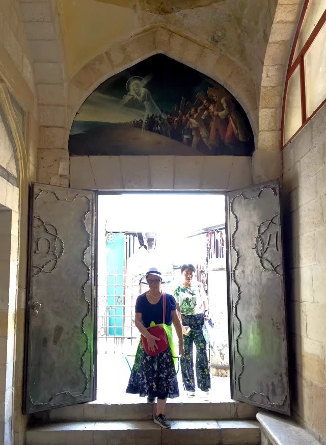 耶稣被钉死在十字架后来在哪里,耶稣被钉在十字架上之后的故事