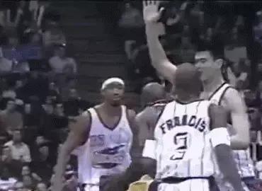 姚明火箭队球衣退役演讲,姚明球衣退役纪录片