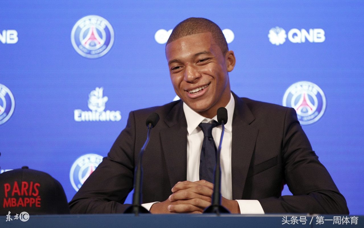 大巴黎的姆巴佩和内马尔,大巴黎球员姆巴佩和梅西