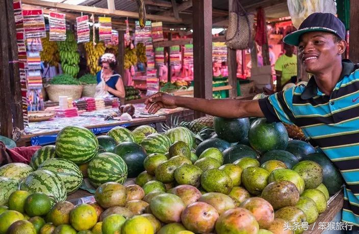 如何征战朋友圈？这个超洗眼睛的地方可落地签一周预算5K+