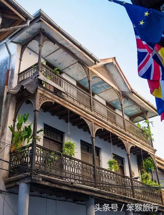 如何征战朋友圈？这个超洗眼睛的地方可落地签一周预算5K+