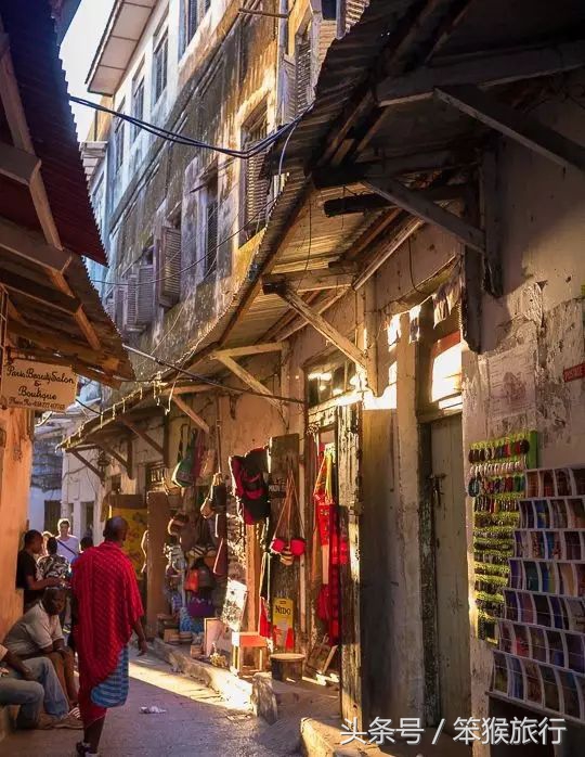 如何征战朋友圈？这个超洗眼睛的地方可落地签一周预算5K+