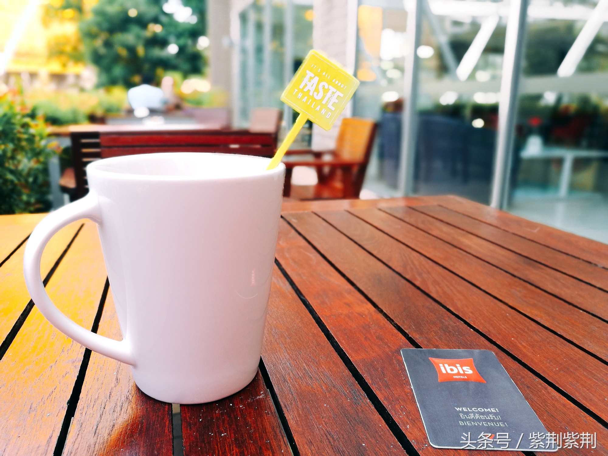 国庆长假抢钱了？老司机教你境外旅游怎样省出一部iphoneX