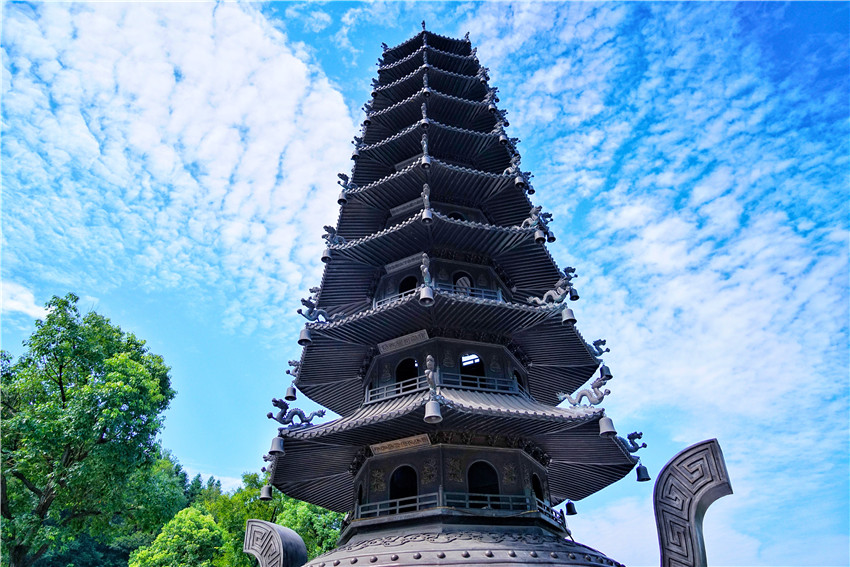 礼佛峨眉顶,礼佛普陀山