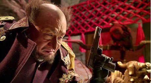 杨幂村姑造型看不出是本人，而一眼认不出的男星谁也比不过梁家辉