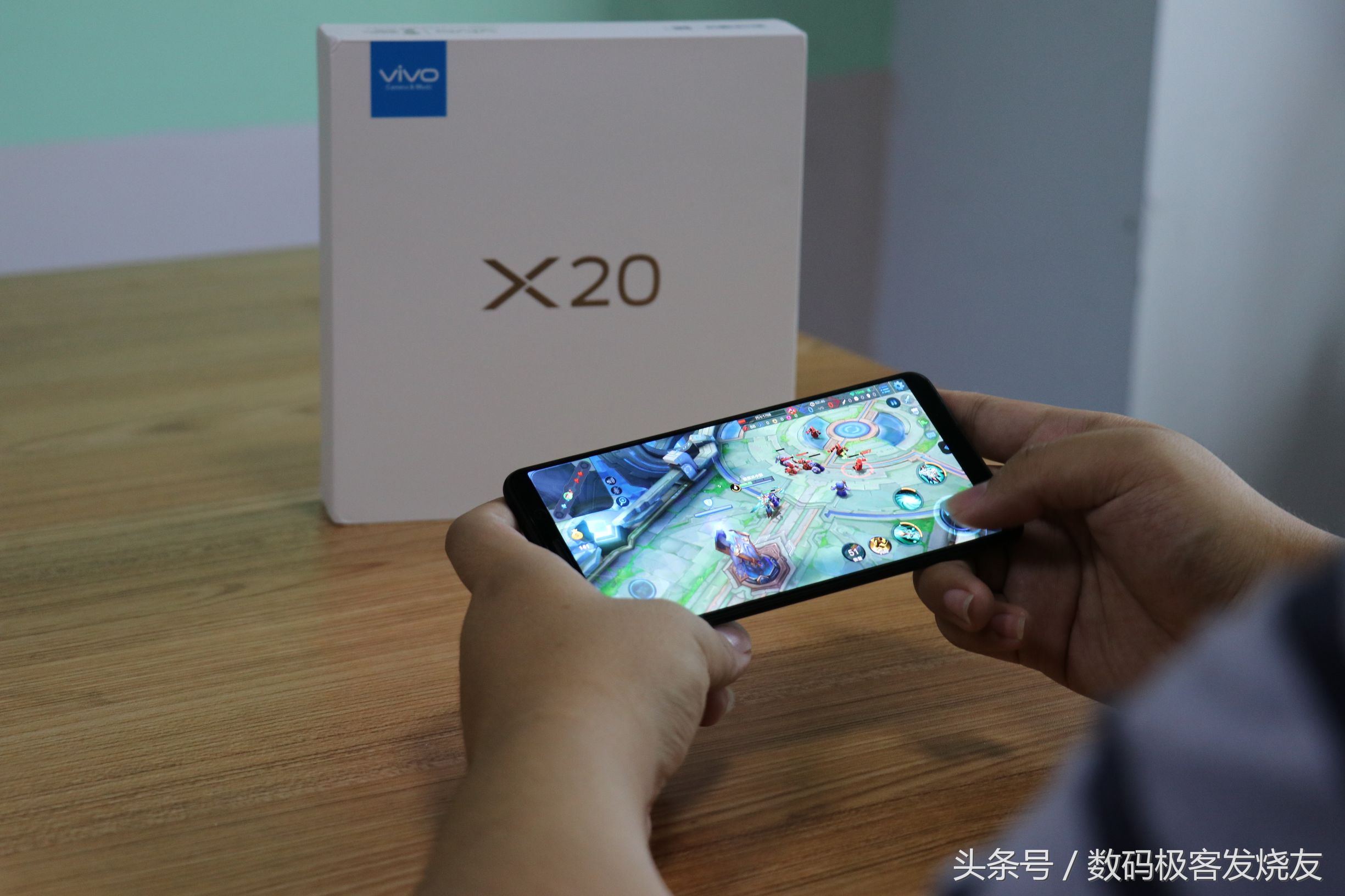 vivox20全面屏新机,vivox20全面屏详解