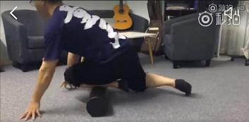 小腿外翻拉伸正确动作,小腿外翻能通过动作矫正吗