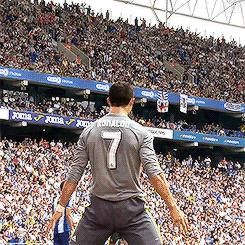 论花式庆祝动作，哪个最螺旋秀？