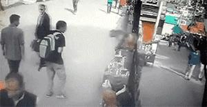 我舌头长,舌头根两边长疙瘩是什么病