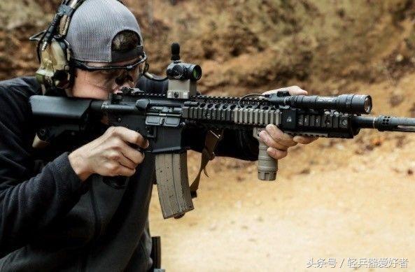 fire椋炶灏勫嚮娓告垙,fire鎴樻湳娑¤疆