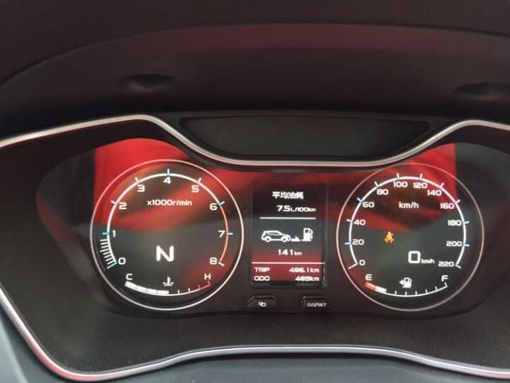 吉利远景x6suv百公里油耗,吉利远景x6十大优缺点