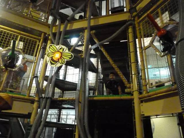 新加坡沉浸式亲子游乐园,新加坡园林儿童游乐区