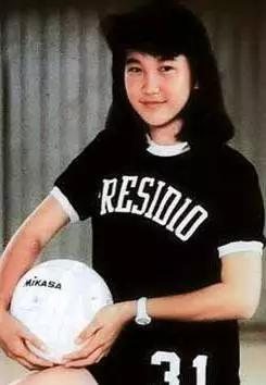 她是《我是歌手》史上最大的咖，三届歌王加起来都不如她！