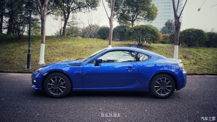 玩车报告斯巴鲁brz,新款斯巴鲁brz试驾