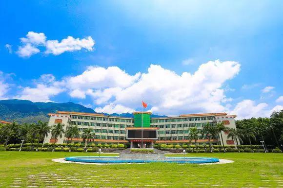 广东肇庆景色很好的大学,肇庆学院风景湖