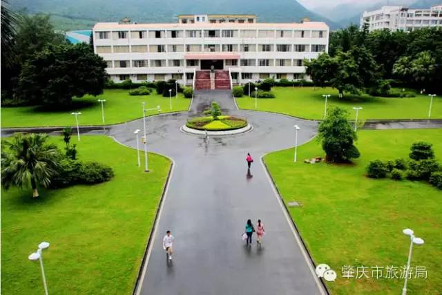 广东肇庆景色很好的大学,肇庆学院风景湖