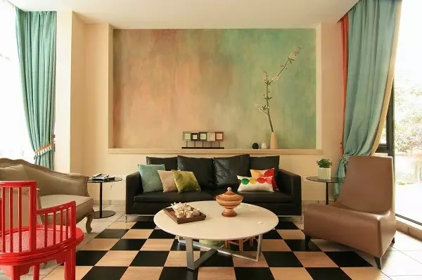 地板砖拱起还能这样做，姜还是老的辣，师傅的方法比网友管用多！