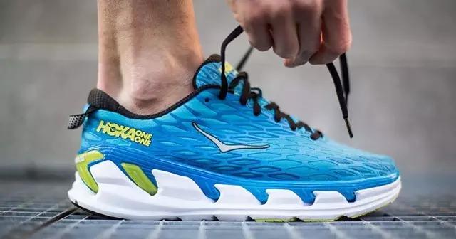 比阿迪好的跑鞋,比阿迪达斯和耐克好的鞋