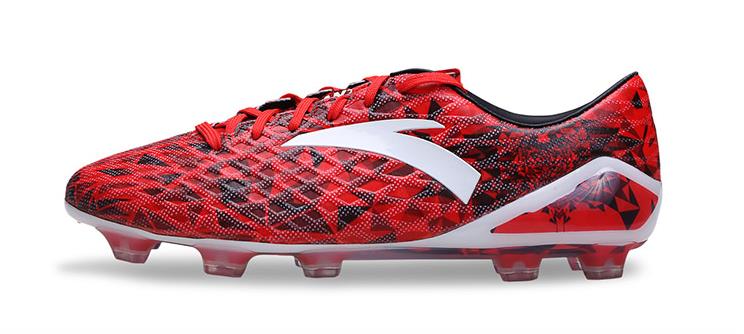 山寨足球鞋,安踏雄狮足球鞋郑智