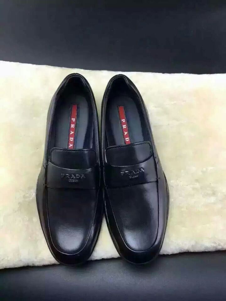 prada老款鞋 (prada意大利产运动鞋)