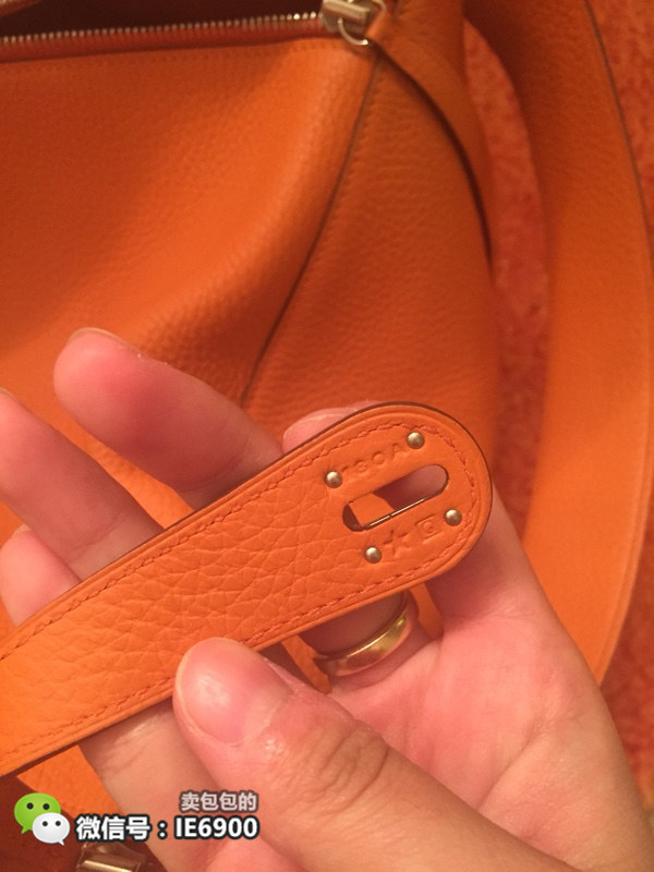 女人天生会败家，看豪门媳妇败金百万南非购超大钻戒，超级嫉妒！