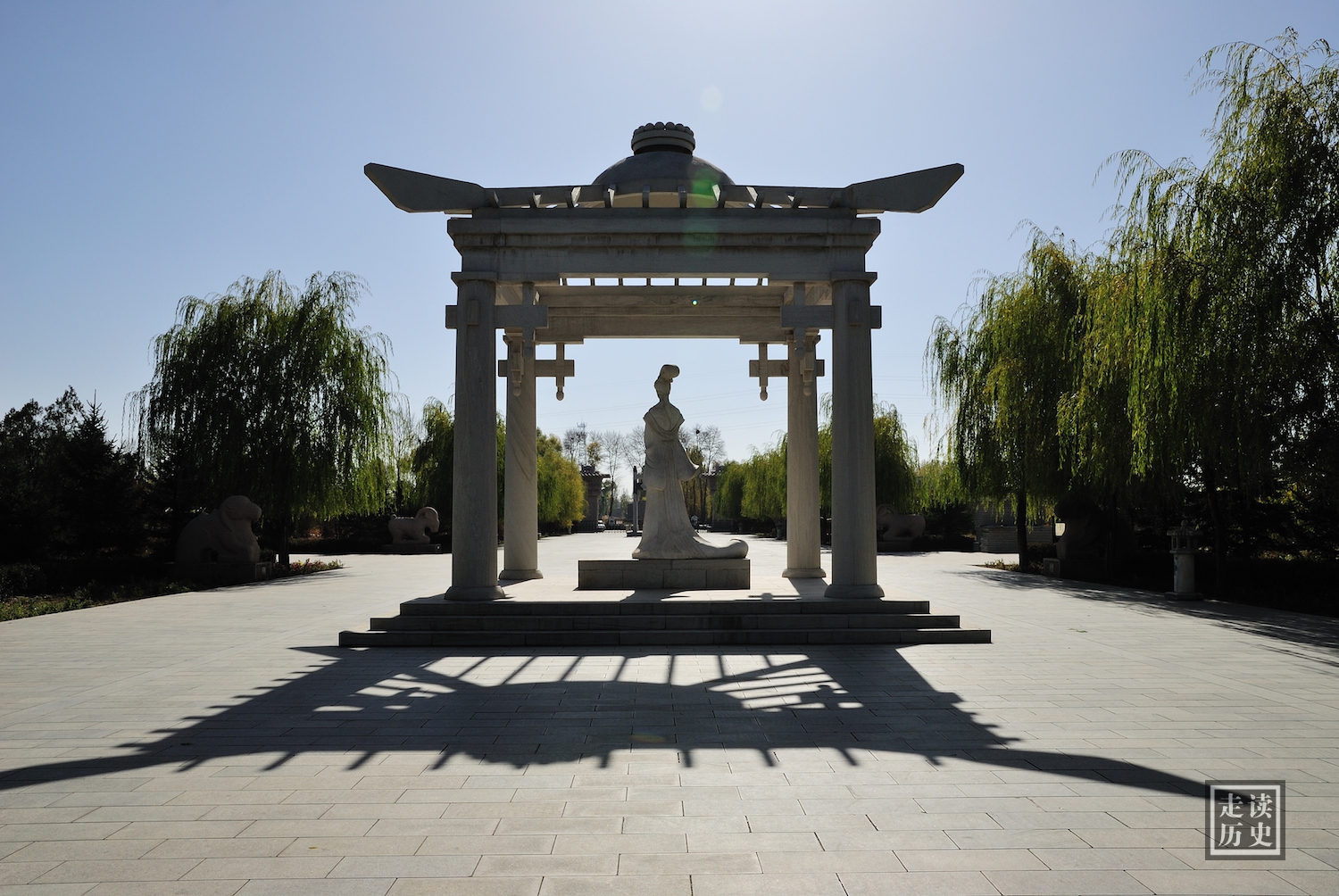 探访昭君墓：出塞的价值有多大？