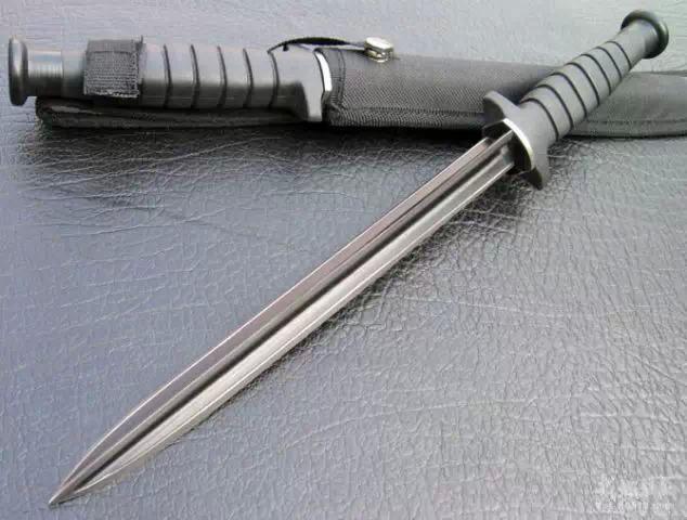 男人最爱—世界*刀名**