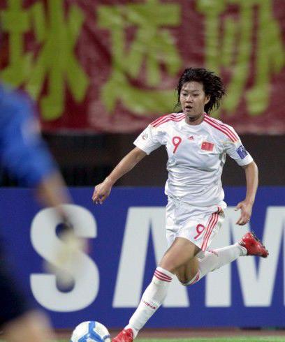 盘点足球场上拼搏时刻,盘点足球场上的换人奇迹