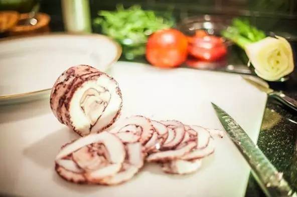 八爪鱼：满身的奇技淫巧，也敌不过煎炸炖炒