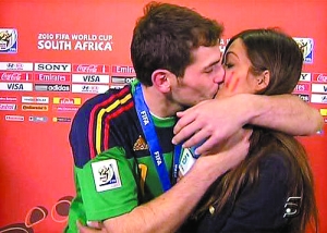 和那英谈恋爱的足球运动员,足球高峰那英