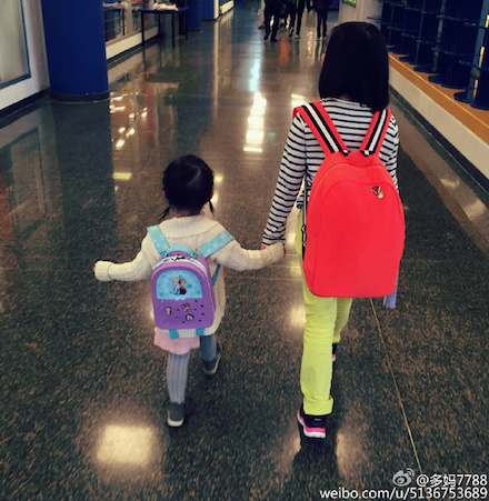 多多妈首播涨粉,多多和多妹在一起