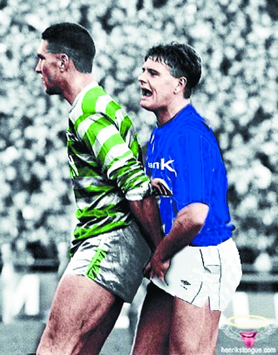 苏亚雷斯咬人是什么比赛,苏亚雷斯经典犯规咬人