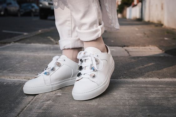 夏季家中必备的几双鞋,衣橱必备的尖头鞋