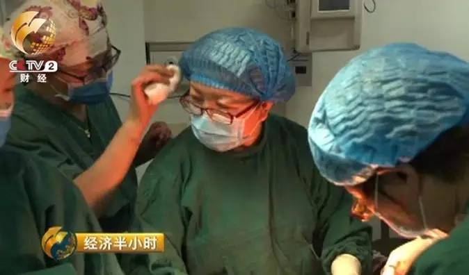 猴宝宝难产,产房一床难求到现在