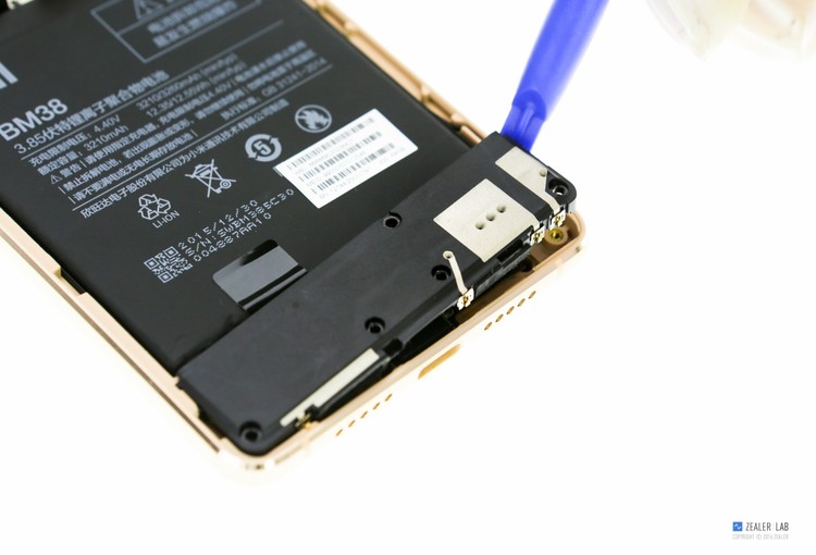 拆解小米手机,小米4s手机拆解