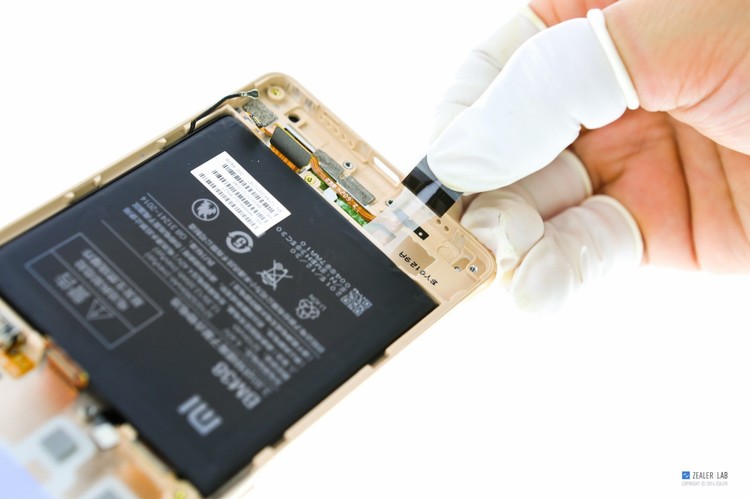 拆解小米手机,小米4s手机拆解