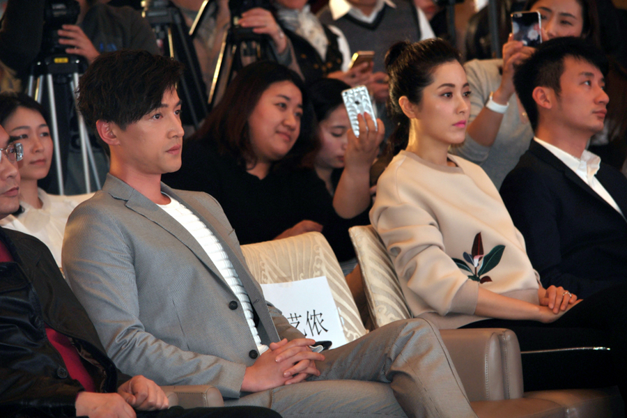 旋风十一人胡歌曾黎打电话,旋风十一人胡歌与曾黎相亲