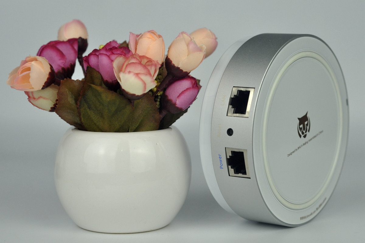 圆润艺术范，有型更有“芯”——必虎路由器上手评测