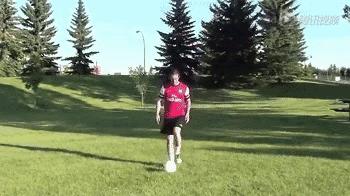 颠球12部位教学,颠球技巧100个