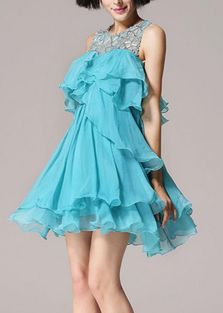 胸不平何以平的下一句,胸不平何以平天地什么意思