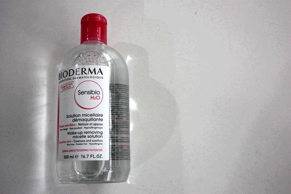 卸妆水女生推荐,卸妆水干净还是卸妆油干净