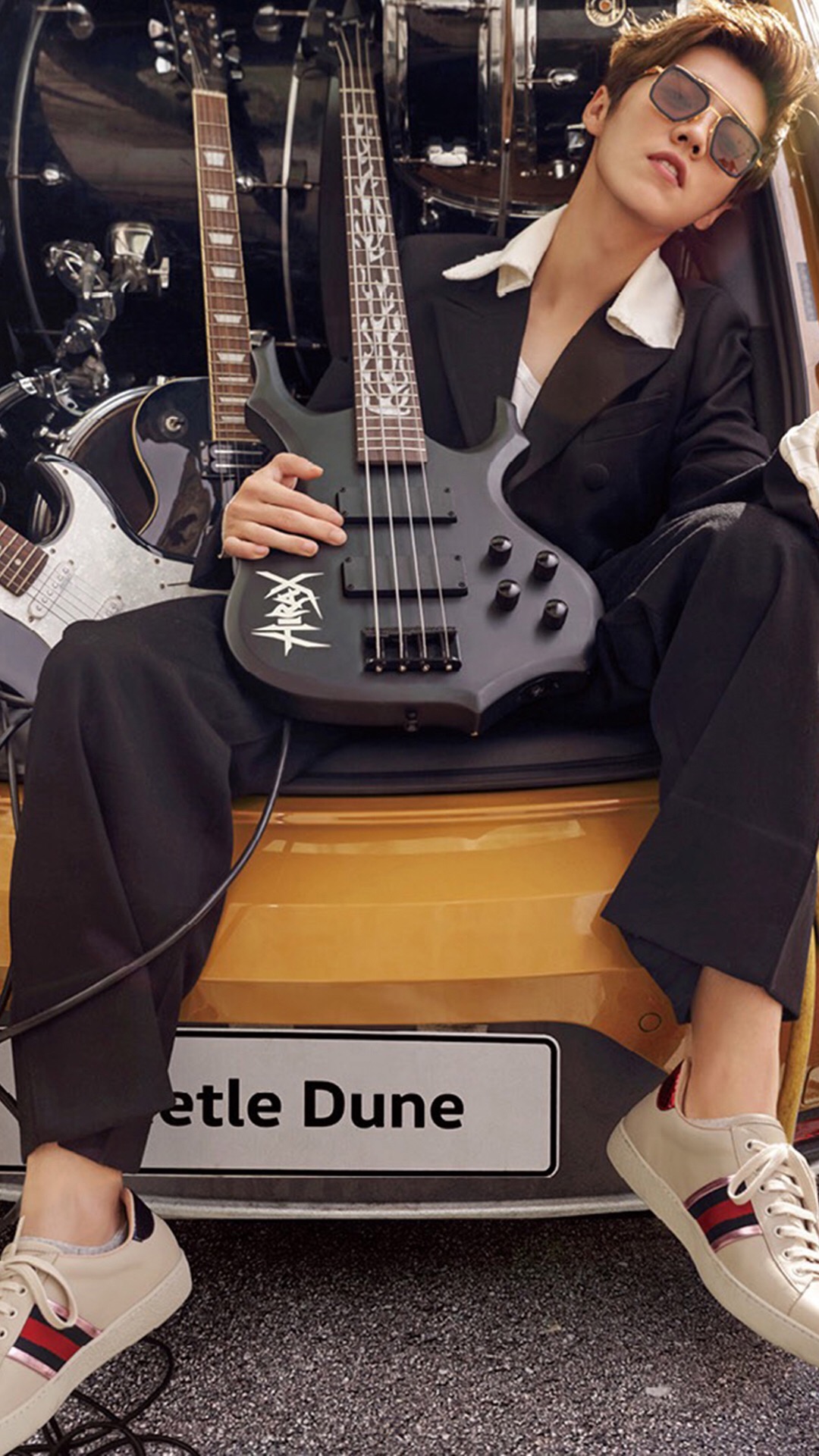 鹿晗高清手机壁纸大图,鹿晗高清壁纸2017卡通