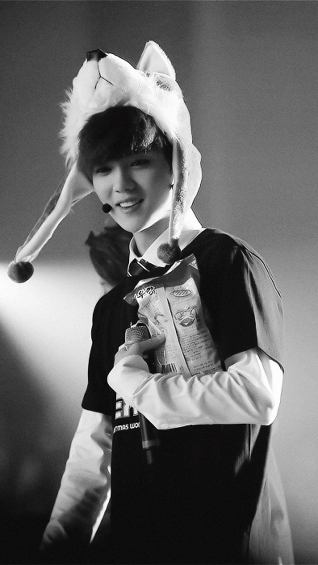 鹿晗高清手机壁纸大图,鹿晗高清壁纸2017卡通