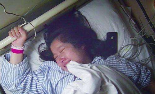 39岁高龄产妇刚顺产完，医生又把手伸进去，比生孩子还痛苦