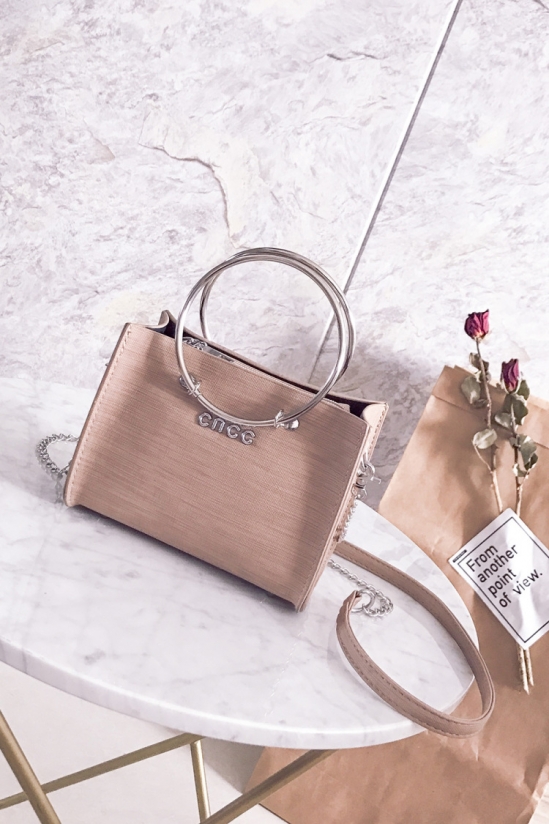 怎么去除皮革包包异味,怎么去除包包异味