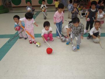 40种自制幼儿体育器械废物利用,幼儿园自制户外体育器械保龄球