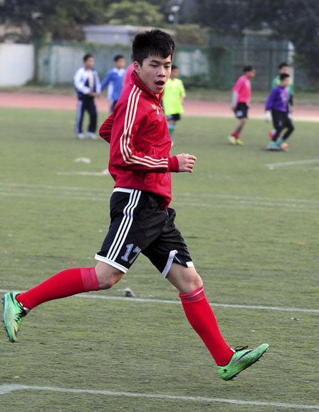 鲁能泰山中场段刘愚,段刘愚什么时候上鲁能一队