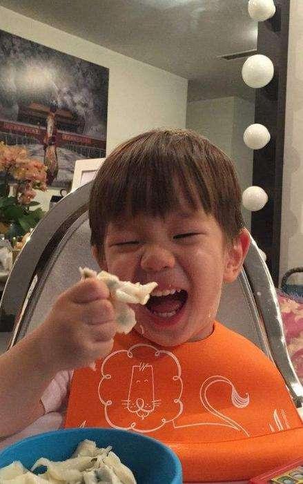 甜馨小咘咘,明星小孩咘咘