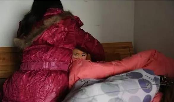 985院校大学生，被骗没有产品的传销，让你明白*脑洗**