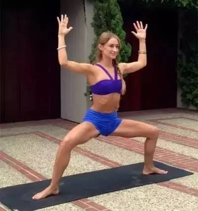 瑜伽大腿内侧训练方法,大腿内侧的肥胖纹瘦下去会消失吗